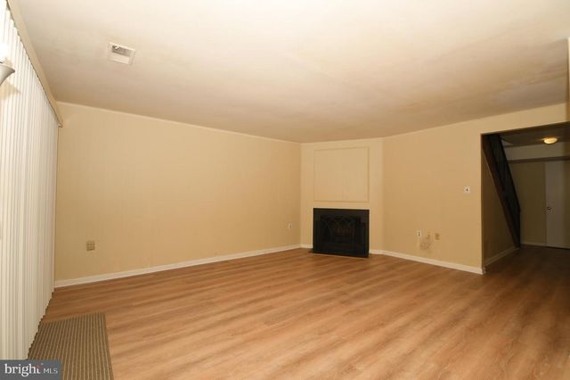 8147 INVERNESS RIDGE RD, Potomac, MD 20854