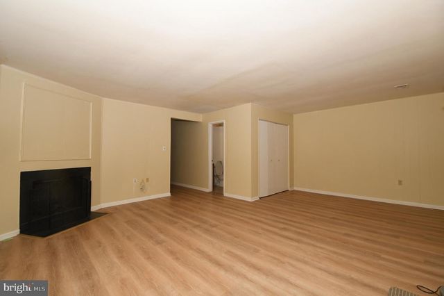 8147 INVERNESS RIDGE RD, Potomac, MD 20854