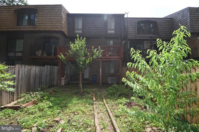 8147 INVERNESS RIDGE RD, Potomac, MD 20854