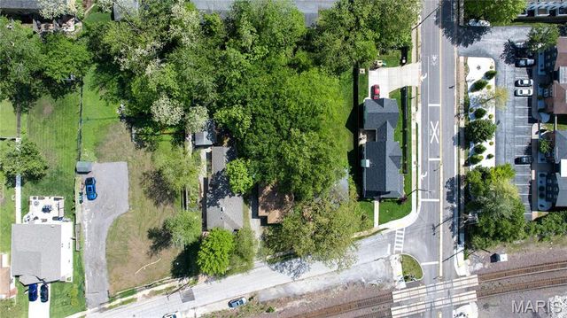 420 Monroe Place, St Louis, MO 63122