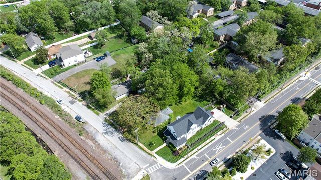 420 Monroe Place, St Louis, MO 63122