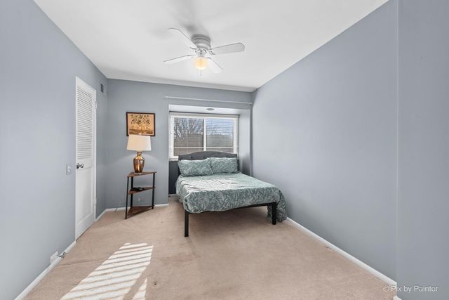 436 W Russell Street 5-436, Barrington, IL 60010