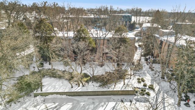 436 W Russell Street 5-436, Barrington, IL 60010