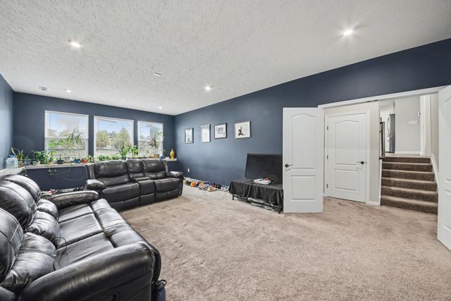 10008 Meadow Glen Drive, Independence, KY 41051