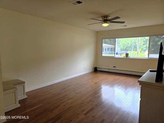 17 Dixie Lane B, Jackson, NJ 08527