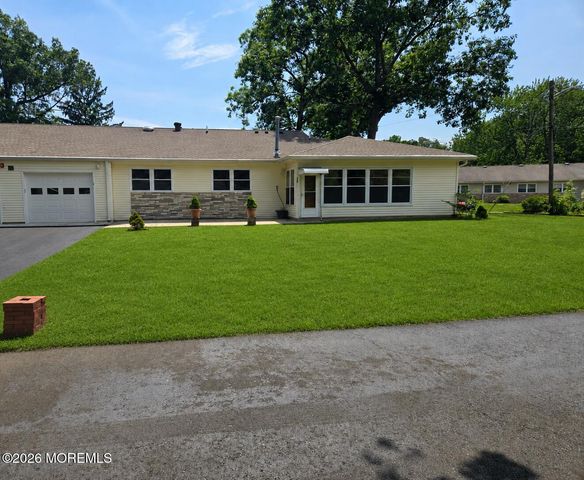 17 Dixie Lane B, Jackson, NJ 08527