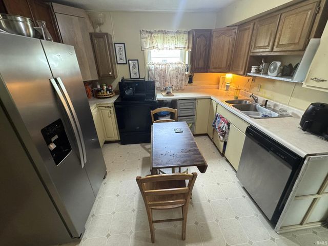 2401 S Rogers Street, Bloomington, IN 47403