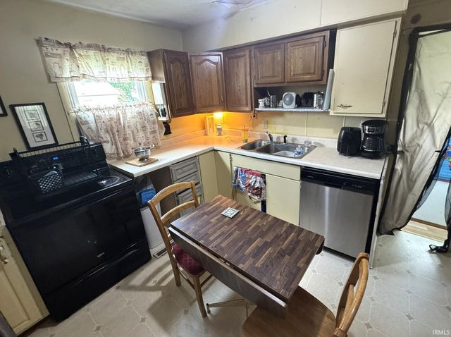 2401 S Rogers Street, Bloomington, IN 47403