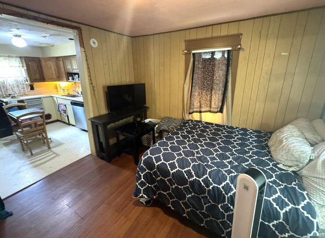 2401 S Rogers Street, Bloomington, IN 47403