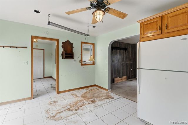 5121 Lippincott Boulevard, Burton, MI 48519