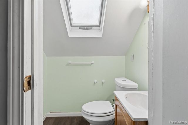 5121 Lippincott Boulevard, Burton, MI 48519