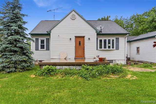 5121 Lippincott Boulevard, Burton, MI 48519