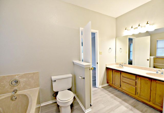12801 Margit DR, Austin, TX 78729