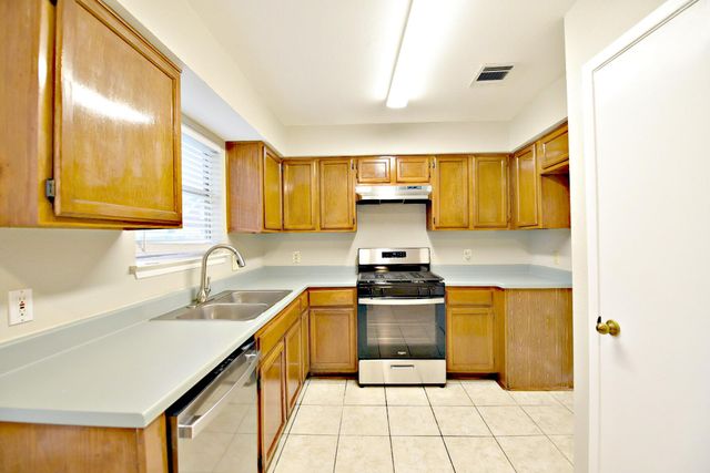 12801 Margit DR, Austin, TX 78729