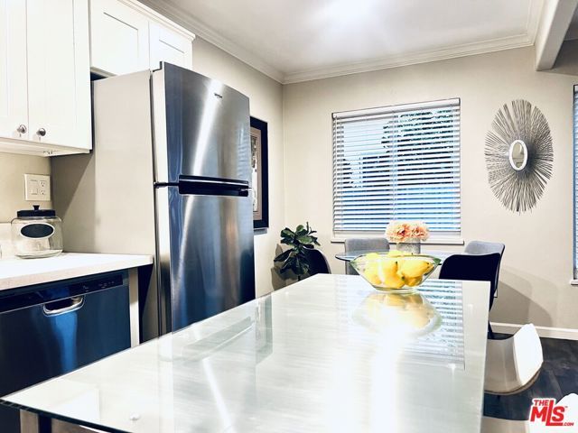 1618 N Kenmore Avenue 6, Los Angeles, CA 90027