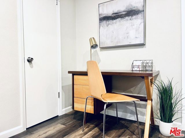 1618 N Kenmore Avenue 6, Los Angeles, CA 90027