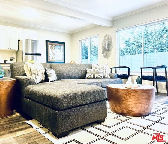 1618 N Kenmore Avenue 6, Los Angeles, CA 90027