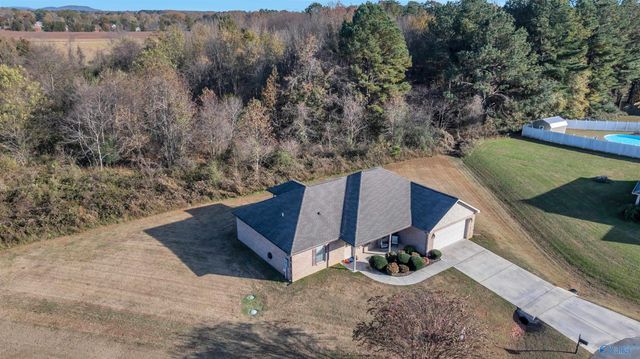 19469 Grassy Meadow Lane, Athens, AL 35613