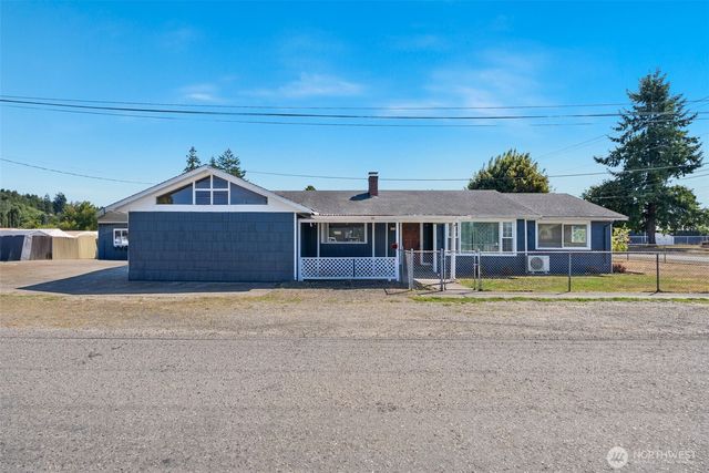 402 N 10th Street, Elma, WA 98541