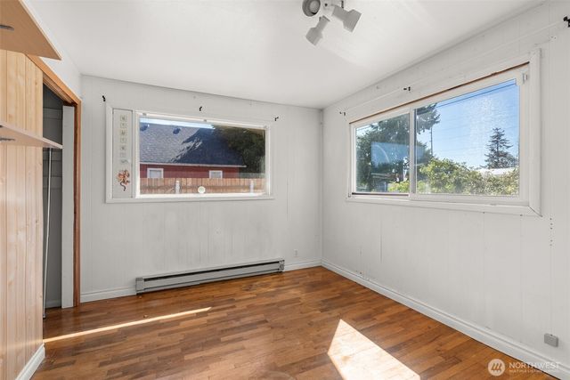 402 N 10th Street, Elma, WA 98541