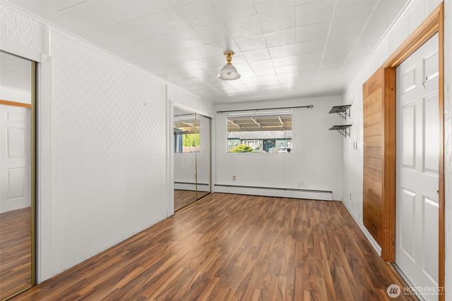 402 N 10th Street, Elma, WA 98541