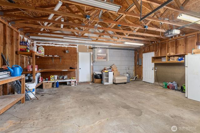 402 N 10th Street, Elma, WA 98541