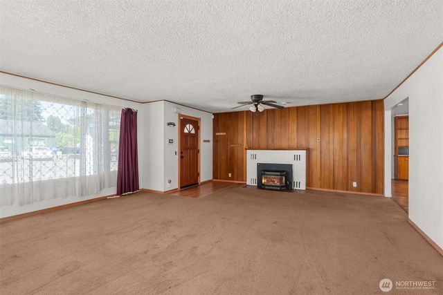 402 N 10th Street, Elma, WA 98541