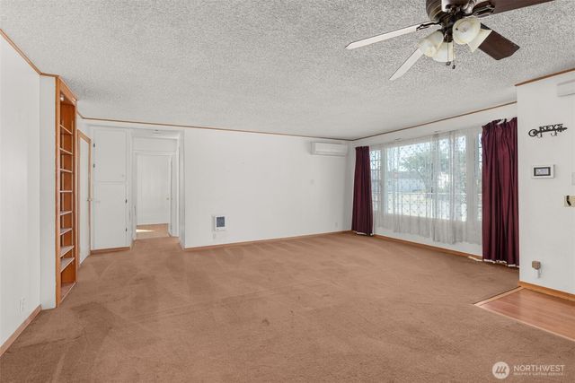 402 N 10th Street, Elma, WA 98541