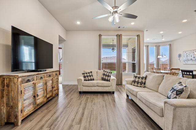 4020 Grotto Drive, Royse City, TX 75189