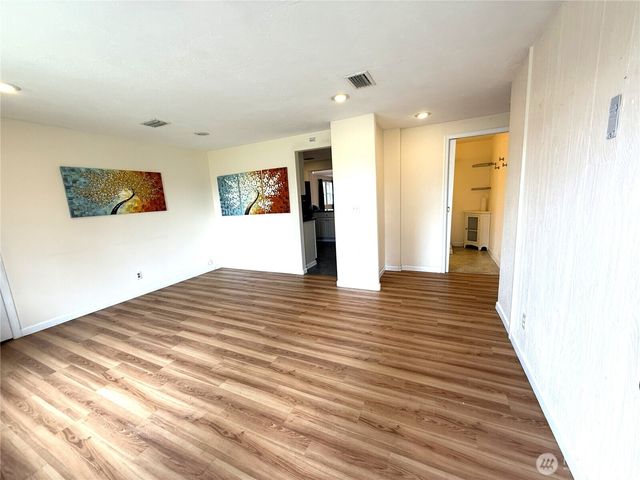 10517 Addison Street SW, Lakewood, WA 98499