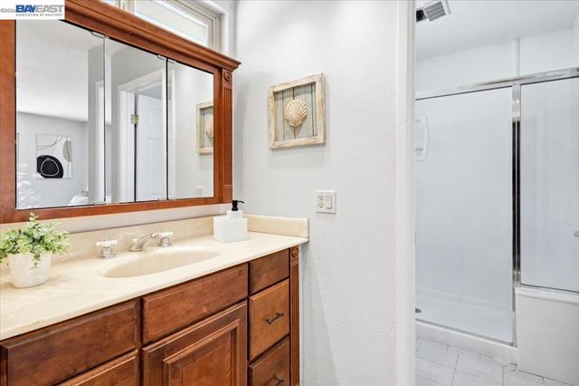 6360 Shorewood Ct, Pleasanton, CA 94588