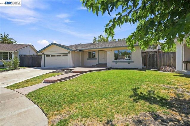 6360 Shorewood Ct, Pleasanton, CA 94588