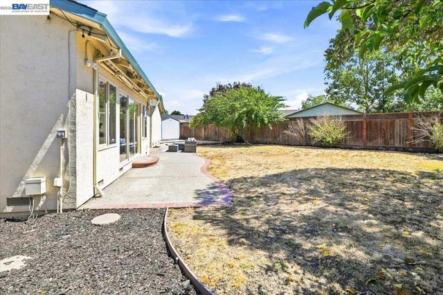 6360 Shorewood Ct, Pleasanton, CA 94588