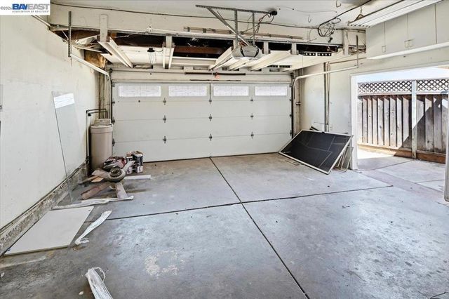 6360 Shorewood Ct, Pleasanton, CA 94588