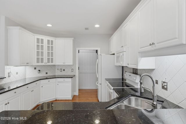 487 Broomsedge Court SE, Bolivia, NC 28422