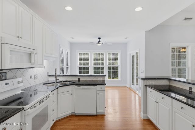 487 Broomsedge Court SE, Bolivia, NC 28422