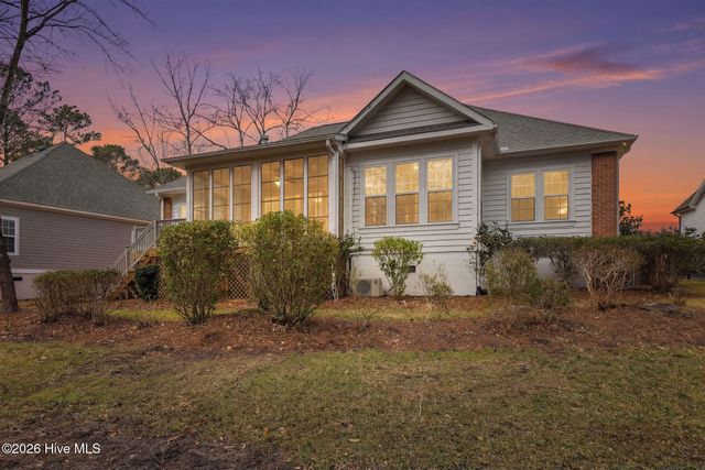 487 Broomsedge Court SE, Bolivia, NC 28422