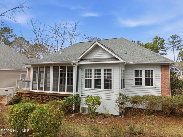 487 Broomsedge Court SE, Bolivia, NC 28422