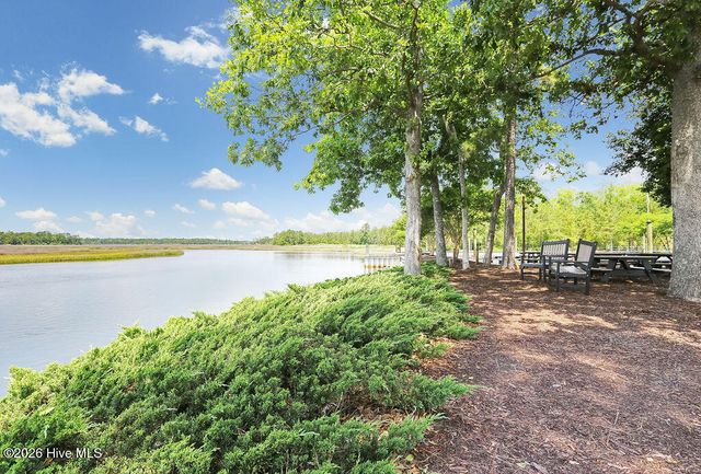 487 Broomsedge Court SE, Bolivia, NC 28422