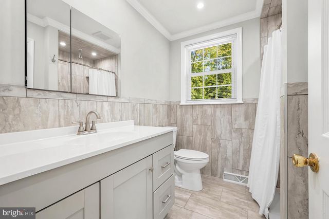 736 SUMMIT AVE, Philadelphia, PA 19128