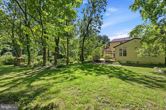 736 SUMMIT AVE, Philadelphia, PA 19128
