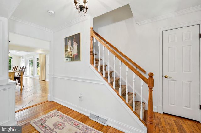 736 SUMMIT AVE, Philadelphia, PA 19128
