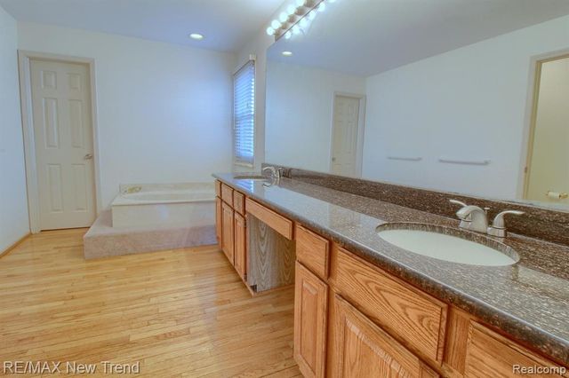 45331 Courtview Trail, Novi, MI 48375