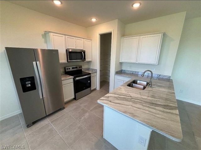 408 NW 31st PL, Cape Coral, FL 33993