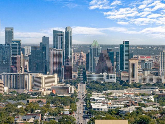 2215 Post RD 1034, Austin, TX 78704