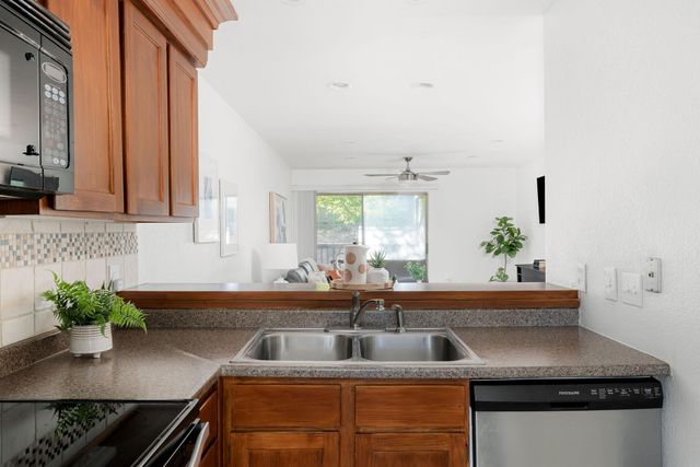 2215 Post RD 1034, Austin, TX 78704