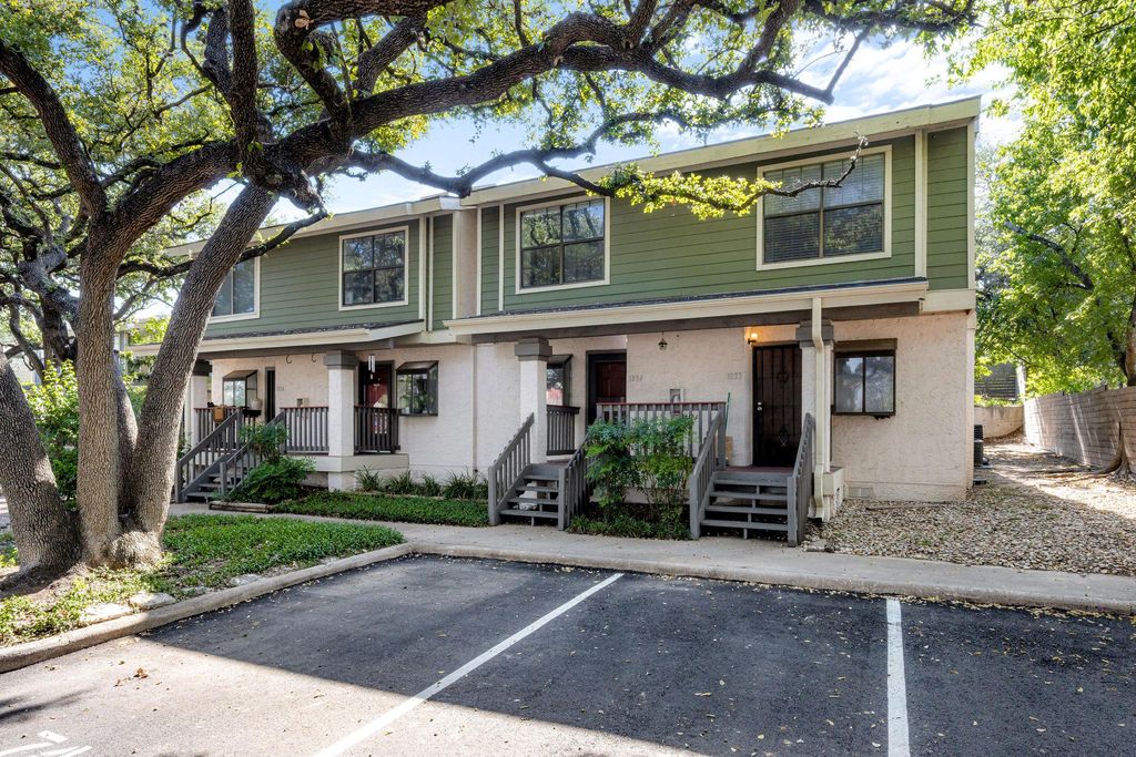 2215 Post RD 1034, Austin, TX 78704