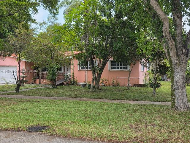 881 Albatross St, Miami Springs, FL 33166