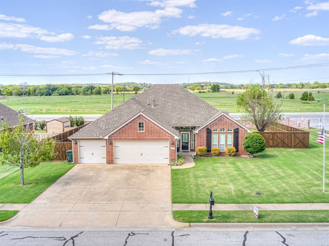 4443 Walnut Street, Kiefer, OK 74041
