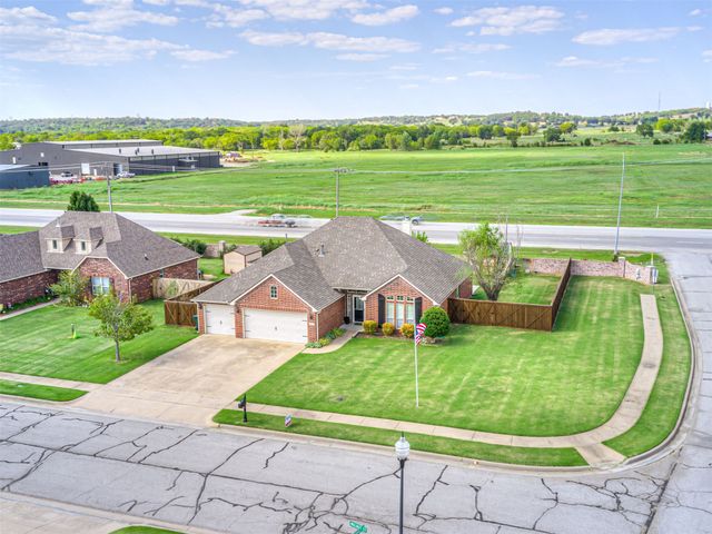 4443 Walnut Street, Kiefer, OK 74041